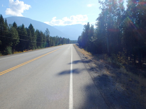 GDMBR: Looking south on BC Hwy-93.