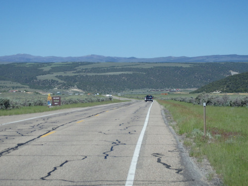 Riding west on Utah Hwy-12, the traffic was being nice.