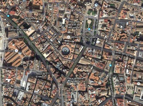 Pla&ccedil;a Redona.